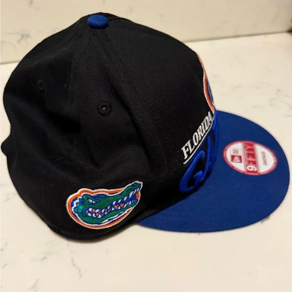New Era 9Fifty Florida Gators Snapback Cap - Black and Blue - Picture 4 of 10